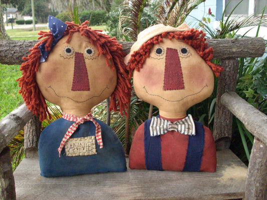 #298 Raggedy Couple Mailed Pattern
